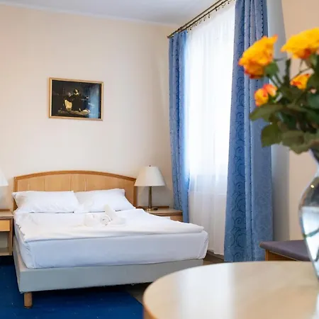 Bed & Breakfast Kopernik 2*