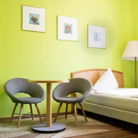 Kopernik Bed & Breakfast 2*